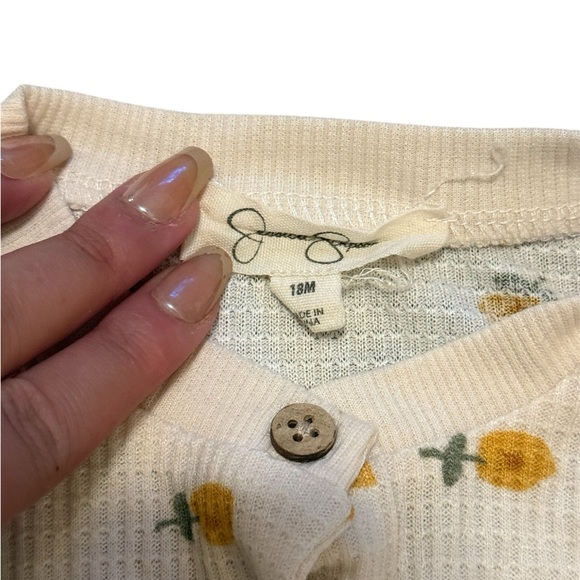 Jessica Simpson Kids Matching Set Set - Cream and Yellow - Picture 3 of 7